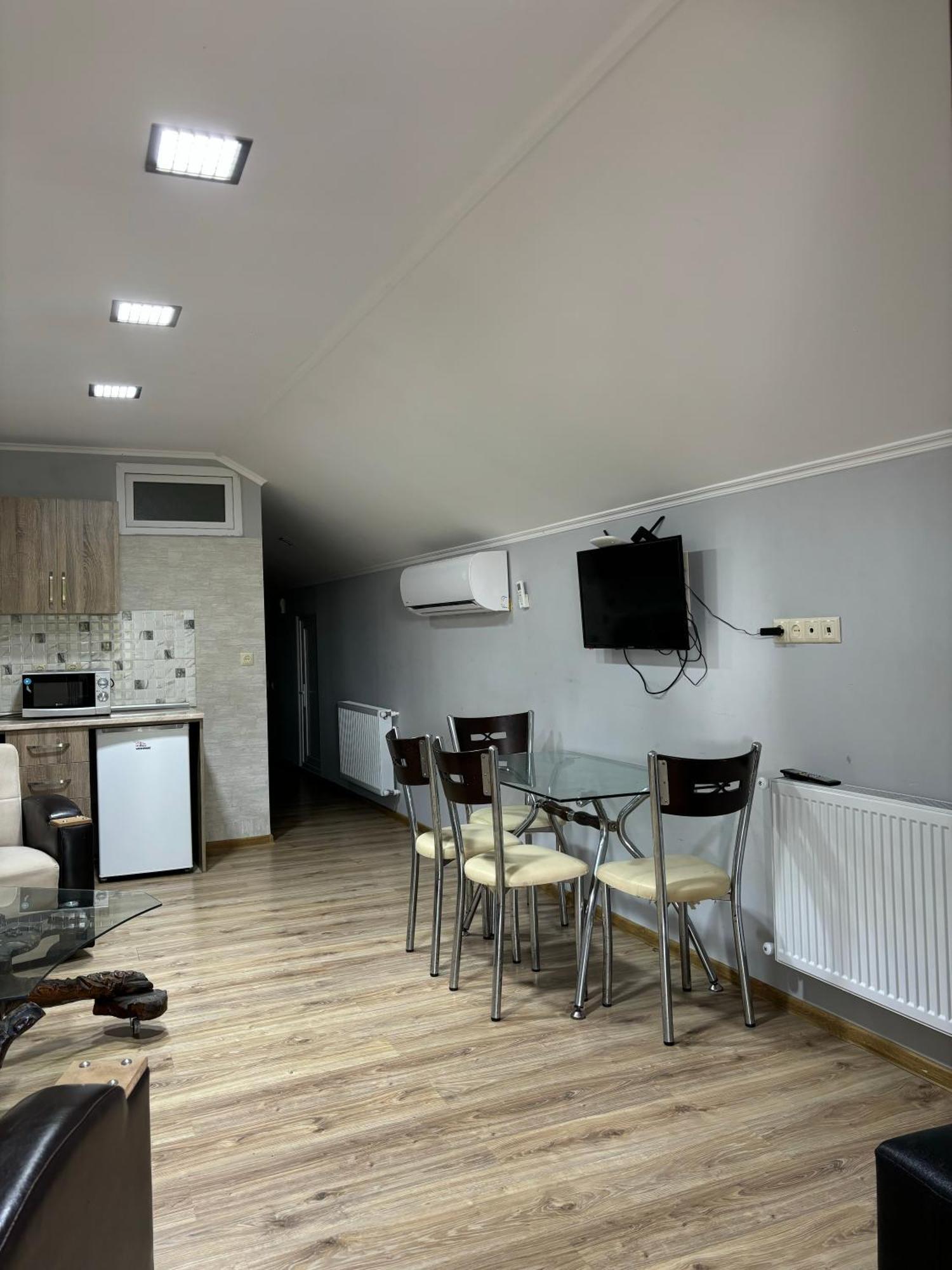 Apartment Green House Machindżauri Zewnętrze zdjęcie