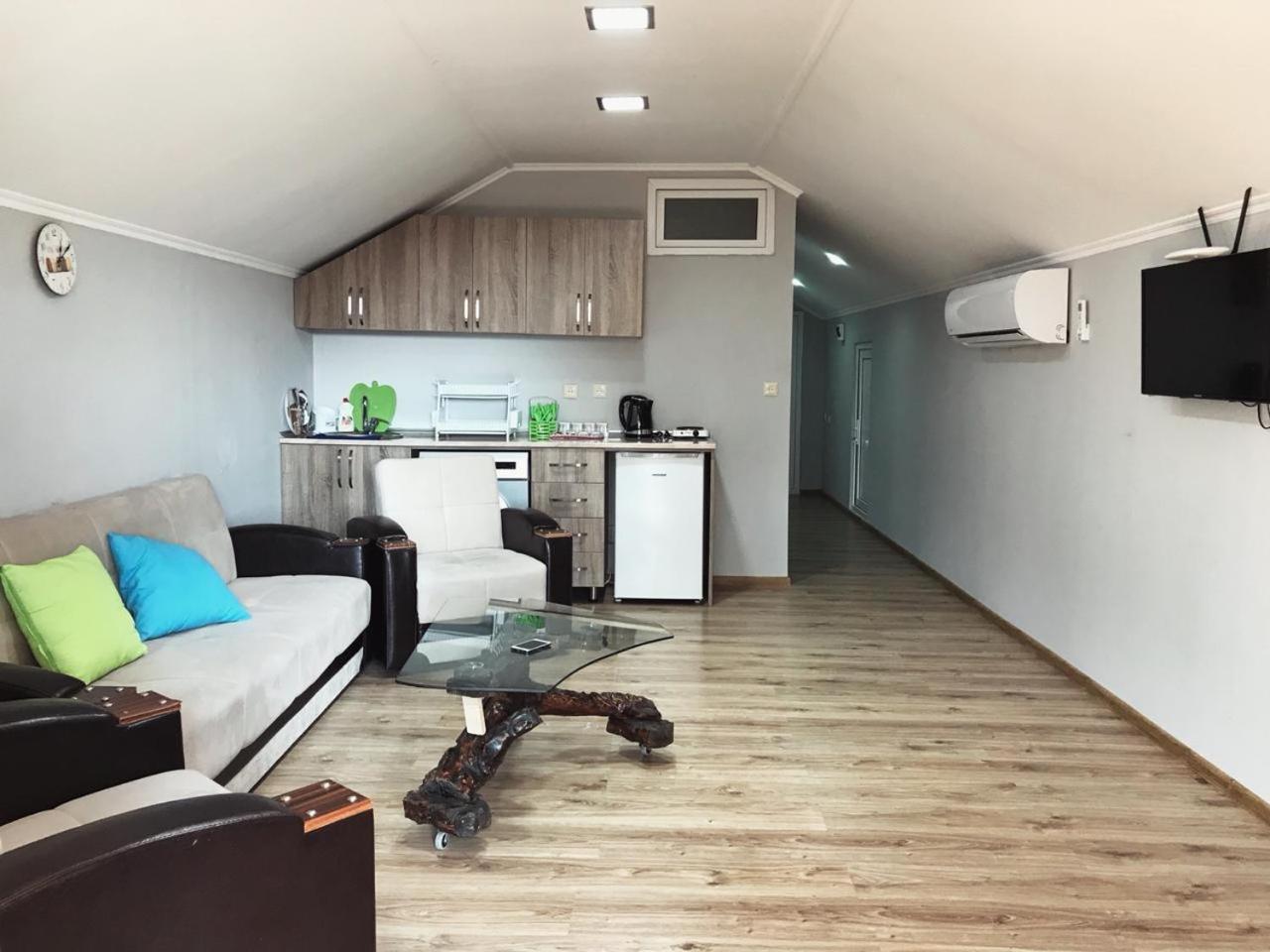 Apartment Green House Machindżauri Zewnętrze zdjęcie